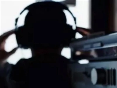 Analyse van de detectieprincipes van verschillende afluisteren camera's en an...